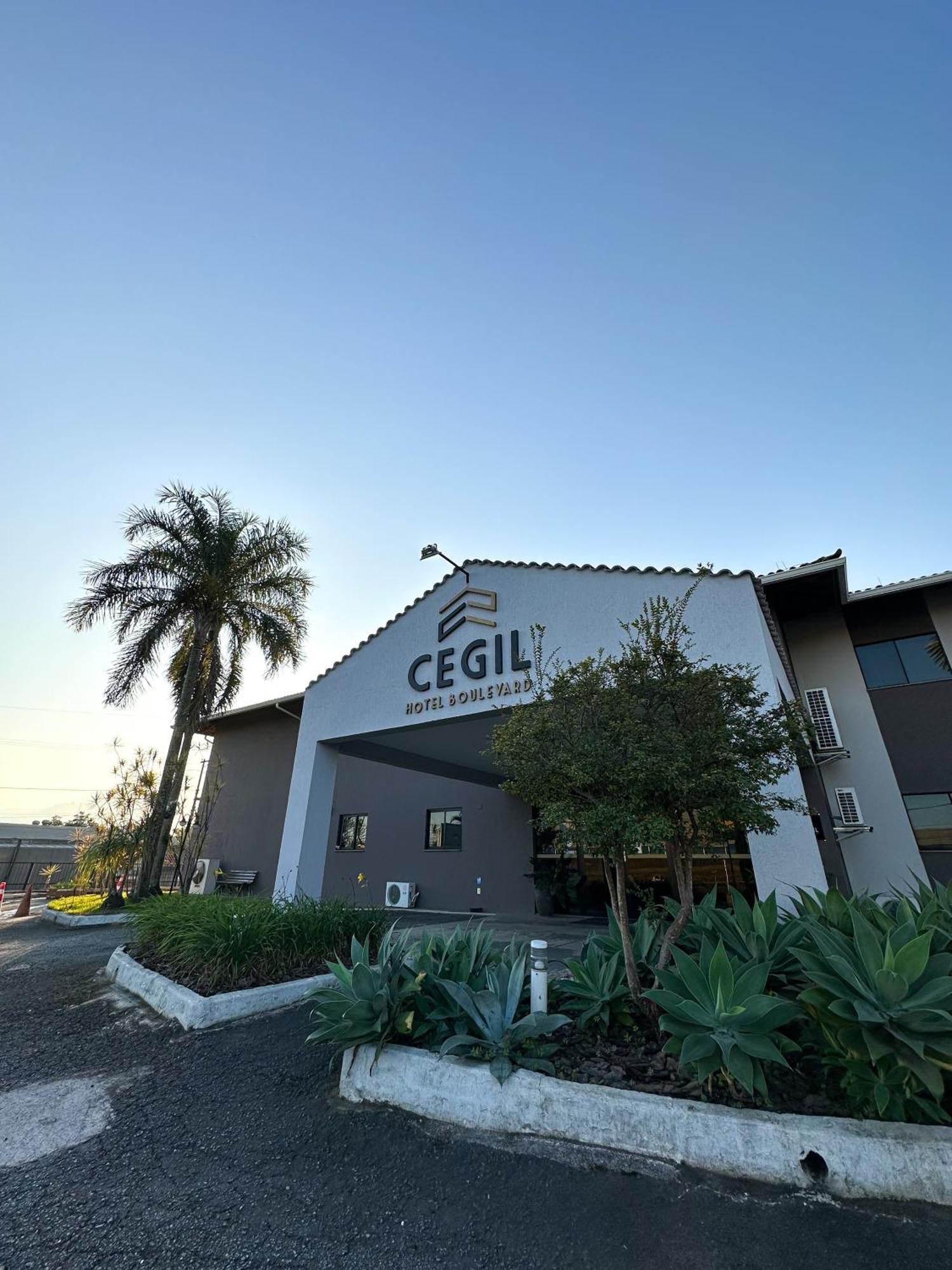Cegil Hotel Boulevard Resende Luaran gambar